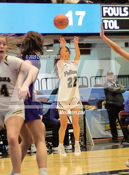 Thumbnail 2 in Hendrick Hudson vs Pelham Memorial (NYSPHSAA Section 1 Class A Semifinal) photogallery.