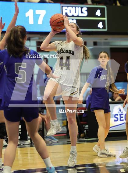 Thumbnail 3 in Hendrick Hudson vs Pelham Memorial (NYSPHSAA Section 1 Class A Semifinal) photogallery.