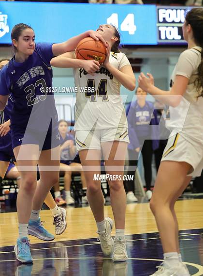 Thumbnail 3 in Hendrick Hudson vs Pelham Memorial (NYSPHSAA Section 1 Class A Semifinal) photogallery.