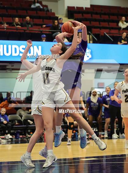 Thumbnail 3 in Hendrick Hudson vs Pelham Memorial (NYSPHSAA Section 1 Class A Semifinal) photogallery.