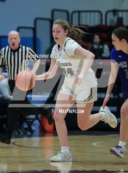Thumbnail 3 in Hendrick Hudson vs Pelham Memorial (NYSPHSAA Section 1 Class A Semifinal) photogallery.