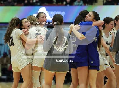 Thumbnail 1 in Hendrick Hudson vs Pelham Memorial (NYSPHSAA Section 1 Class A Semifinal) photogallery.