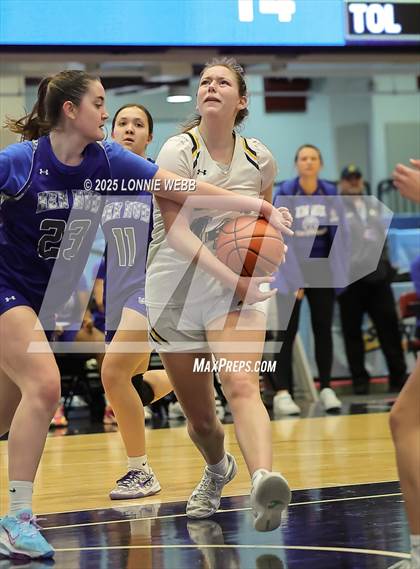 Thumbnail 3 in Hendrick Hudson vs Pelham Memorial (NYSPHSAA Section 1 Class A Semifinal) photogallery.