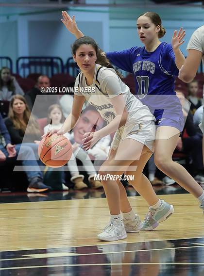 Thumbnail 1 in Hendrick Hudson vs Pelham Memorial (NYSPHSAA Section 1 Class A Semifinal) photogallery.