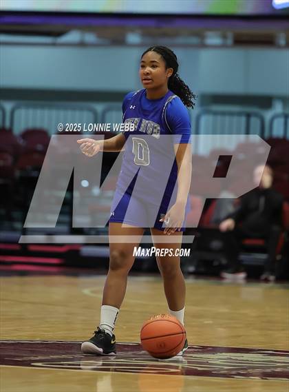 Thumbnail 1 in Hendrick Hudson vs Pelham Memorial (NYSPHSAA Section 1 Class A Semifinal) photogallery.