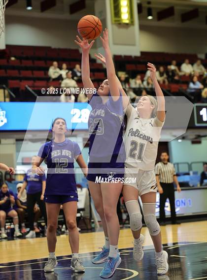 Thumbnail 2 in Hendrick Hudson vs Pelham Memorial (NYSPHSAA Section 1 Class A Semifinal) photogallery.