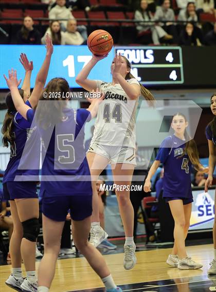 Thumbnail 1 in Hendrick Hudson vs Pelham Memorial (NYSPHSAA Section 1 Class A Semifinal) photogallery.