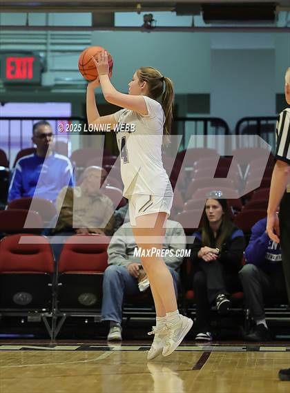 Thumbnail 1 in Hendrick Hudson vs Pelham Memorial (NYSPHSAA Section 1 Class A Semifinal) photogallery.