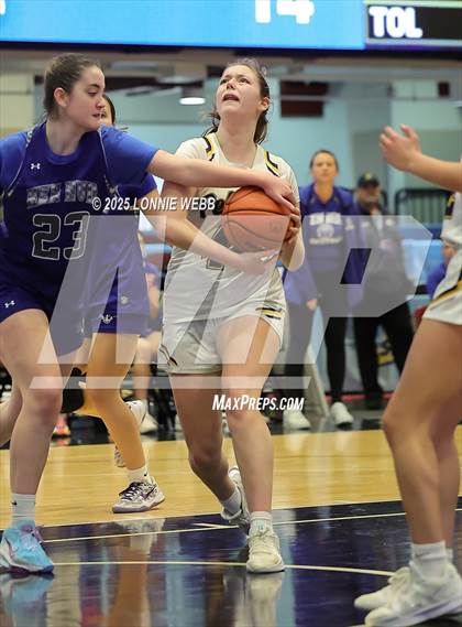 Thumbnail 1 in Hendrick Hudson vs Pelham Memorial (NYSPHSAA Section 1 Class A Semifinal) photogallery.