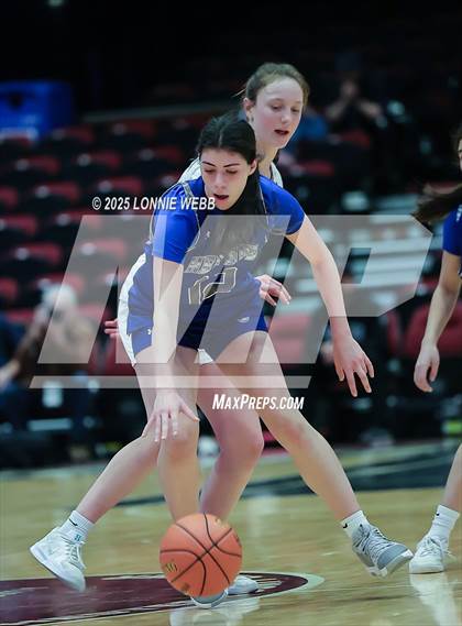 Thumbnail 3 in Hendrick Hudson vs Pelham Memorial (NYSPHSAA Section 1 Class A Semifinal) photogallery.