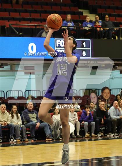 Thumbnail 3 in Hendrick Hudson vs Pelham Memorial (NYSPHSAA Section 1 Class A Semifinal) photogallery.
