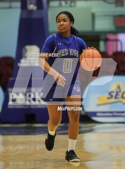 Thumbnail 1 in Hendrick Hudson vs Pelham Memorial (NYSPHSAA Section 1 Class A Semifinal) photogallery.