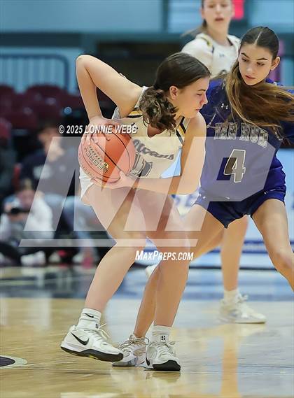 Thumbnail 3 in Hendrick Hudson vs Pelham Memorial (NYSPHSAA Section 1 Class A Semifinal) photogallery.