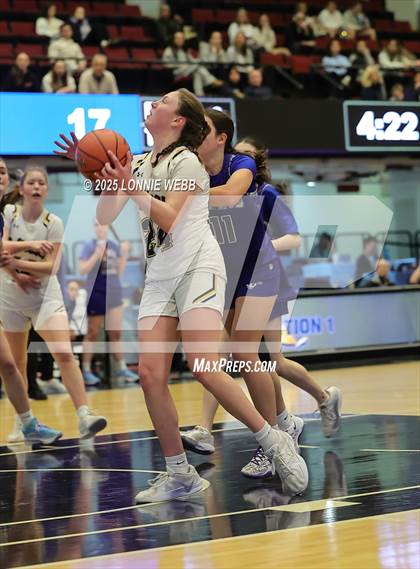 Thumbnail 1 in Hendrick Hudson vs Pelham Memorial (NYSPHSAA Section 1 Class A Semifinal) photogallery.