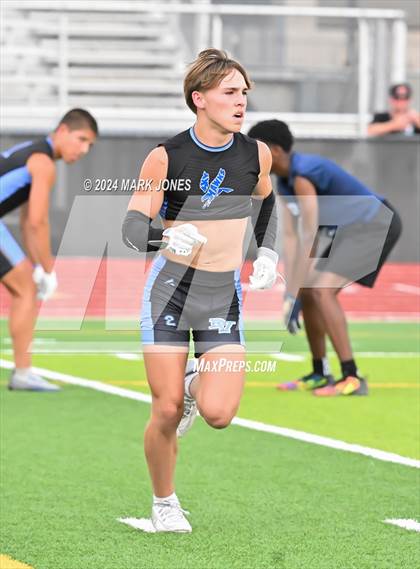 Thumbnail 3 in Deer Valley vs. La Joya Community (Goldwater 7 on 7 Tournament) photogallery.