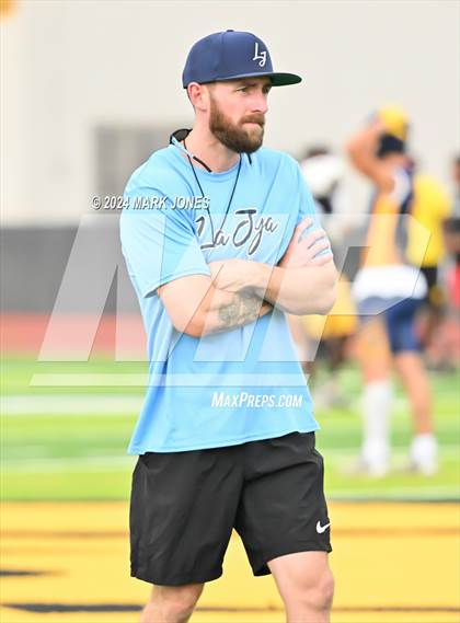 Thumbnail 3 in Deer Valley vs. La Joya Community (Goldwater 7 on 7 Tournament) photogallery.