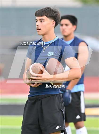 Thumbnail 2 in Deer Valley vs. La Joya Community (Goldwater 7 on 7 Tournament) photogallery.