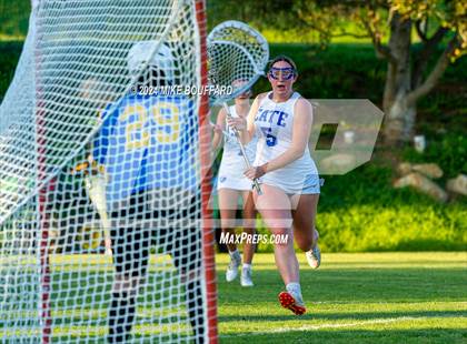 Thumbnail 3 in Nordhoff @ Cate photogallery.