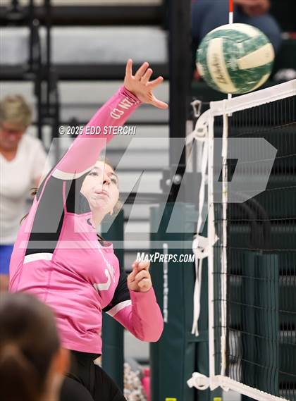 Thumbnail 2 in JV: Caverna @ Green County photogallery.