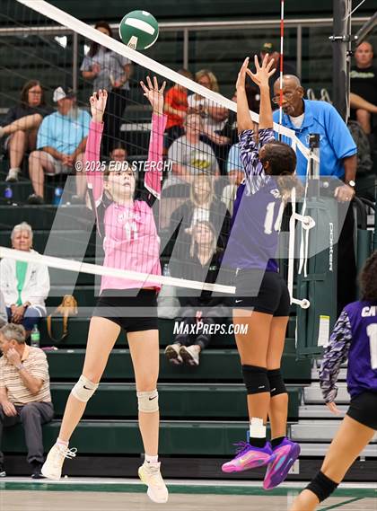 Thumbnail 2 in JV: Caverna @ Green County photogallery.