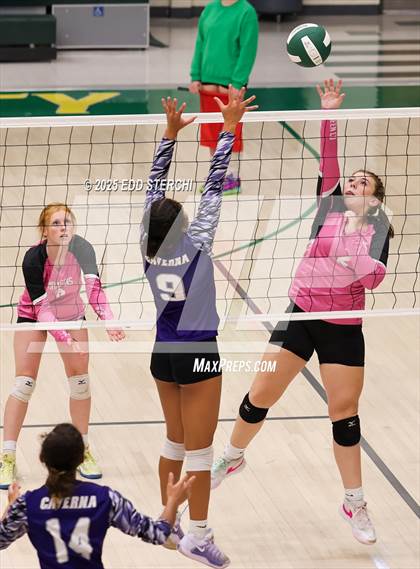 Thumbnail 3 in JV: Caverna @ Green County photogallery.