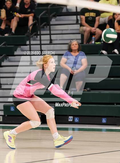 Thumbnail 3 in JV: Caverna @ Green County photogallery.