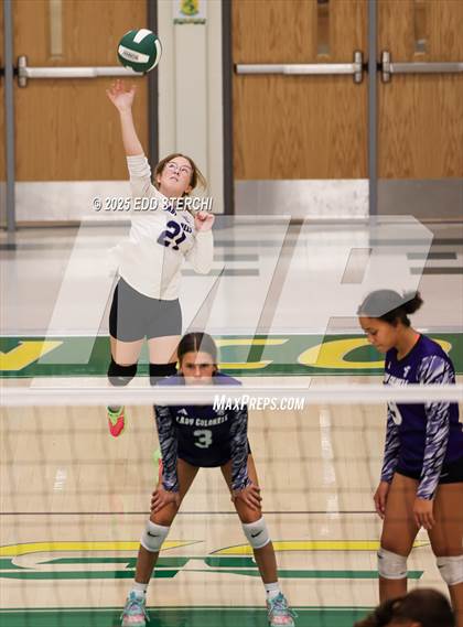 Thumbnail 3 in JV: Caverna @ Green County photogallery.