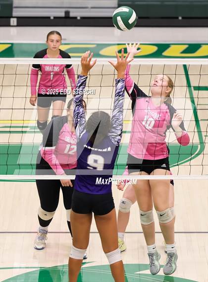 Thumbnail 2 in JV: Caverna @ Green County photogallery.