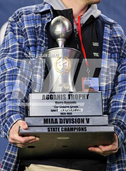 Thumbnail 1 in North Reading vs. Swampscott (MIAA Division 5 Final) photogallery.