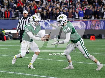 Thumbnail 2 in North Reading vs. Swampscott (MIAA Division 5 Final) photogallery.