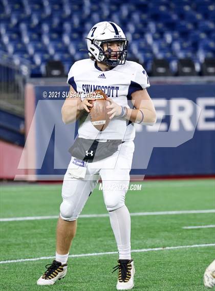 Thumbnail 1 in North Reading vs. Swampscott (MIAA Division 5 Final) photogallery.