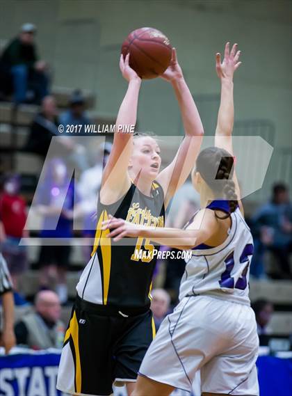 Thumbnail 2 in Port Jefferson vs. South Seneca (NYSPHSAA Class C Semifinal) photogallery.