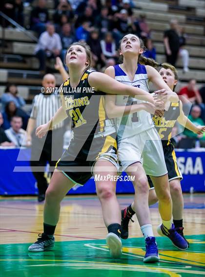 Thumbnail 2 in Port Jefferson vs. South Seneca (NYSPHSAA Class C Semifinal) photogallery.
