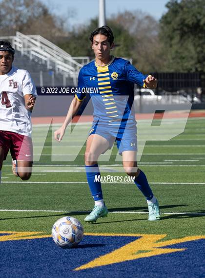 Thumbnail 3 in Alamo Heights vs Flour Bluff (Alamo Heights Invitational) photogallery.