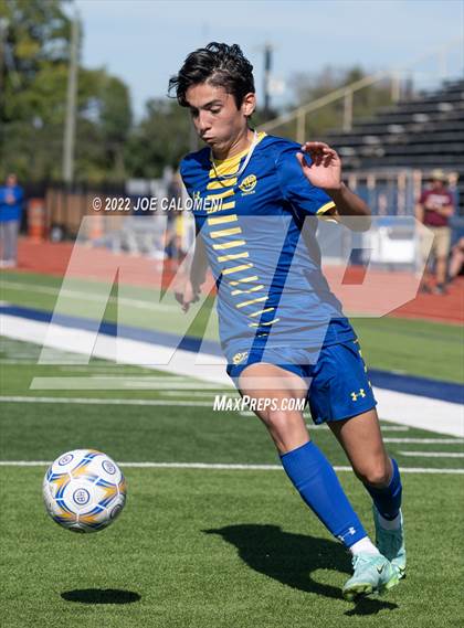 Thumbnail 3 in Alamo Heights vs Flour Bluff (Alamo Heights Invitational) photogallery.