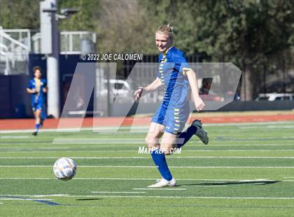 Thumbnail 2 in Alamo Heights vs Flour Bluff (Alamo Heights Invitational) photogallery.