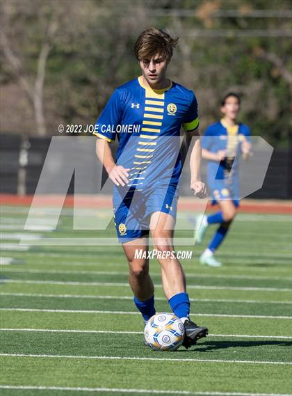 Thumbnail 3 in Alamo Heights vs Flour Bluff (Alamo Heights Invitational) photogallery.