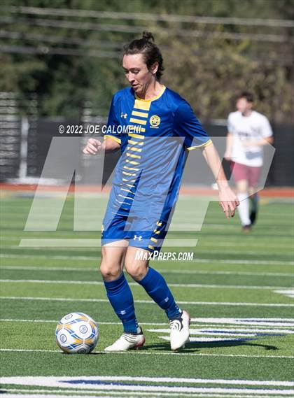 Thumbnail 3 in Alamo Heights vs Flour Bluff (Alamo Heights Invitational) photogallery.