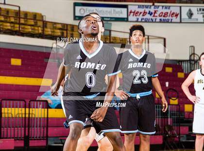 Thumbnail 2 in Romeo Young Men's Innovation Prep Academy vs. Bellevue (Fantasy of Lights) photogallery.