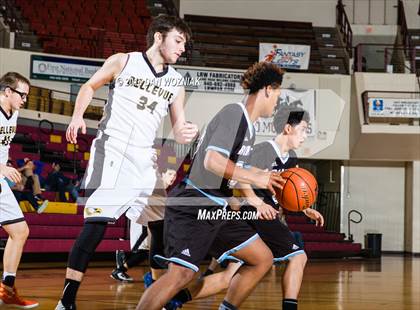 Thumbnail 3 in Romeo Young Men's Innovation Prep Academy vs. Bellevue (Fantasy of Lights) photogallery.