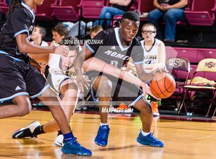 Thumbnail 3 in Romeo Young Men's Innovation Prep Academy vs. Bellevue (Fantasy of Lights) photogallery.