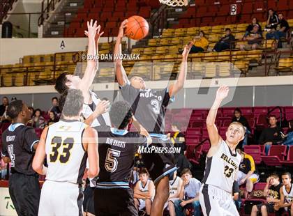 Thumbnail 2 in Romeo Young Men's Innovation Prep Academy vs. Bellevue (Fantasy of Lights) photogallery.