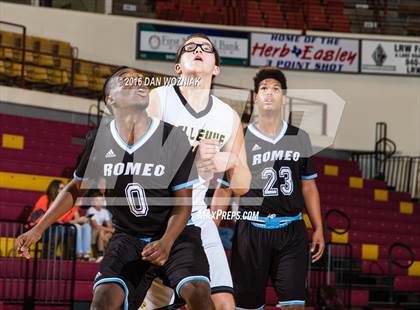 Thumbnail 1 in Romeo Young Men's Innovation Prep Academy vs. Bellevue (Fantasy of Lights) photogallery.