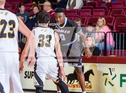 Thumbnail 1 in Romeo Young Men's Innovation Prep Academy vs. Bellevue (Fantasy of Lights) photogallery.