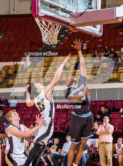 Thumbnail 3 in Romeo Young Men's Innovation Prep Academy vs. Bellevue (Fantasy of Lights) photogallery.
