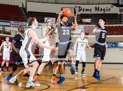 Thumbnail 3 in Romeo Young Men's Innovation Prep Academy vs. Bellevue (Fantasy of Lights) photogallery.