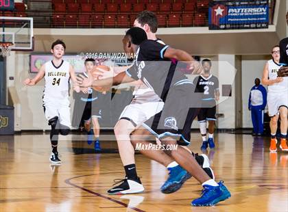Thumbnail 1 in Romeo Young Men's Innovation Prep Academy vs. Bellevue (Fantasy of Lights) photogallery.