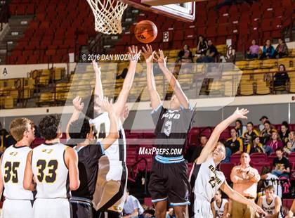 Thumbnail 3 in Romeo Young Men's Innovation Prep Academy vs. Bellevue (Fantasy of Lights) photogallery.