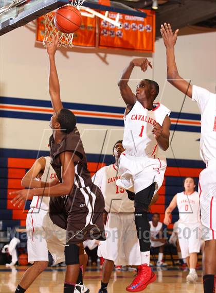 Thumbnail 1 in Cleveland vs. Kennedy (Chaminade Christmas Classic) photogallery.