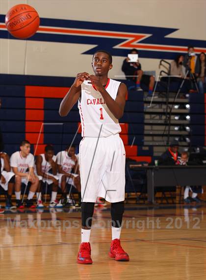 Thumbnail 2 in Cleveland vs. Kennedy (Chaminade Christmas Classic) photogallery.